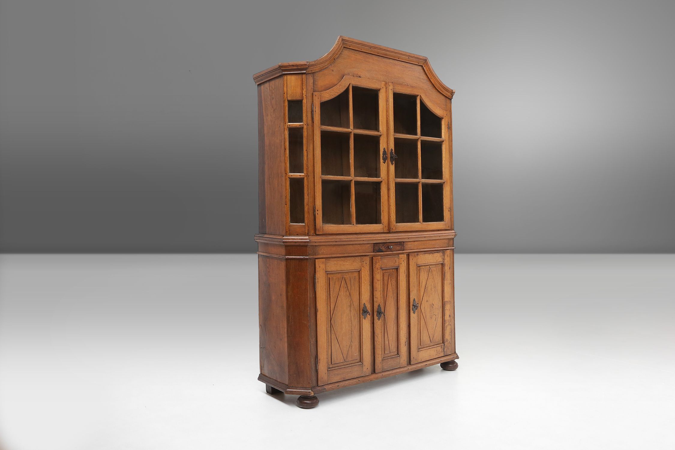 Early 18th Century Vitrine Cabinet in oak with original glass windows, Germanythumbnail